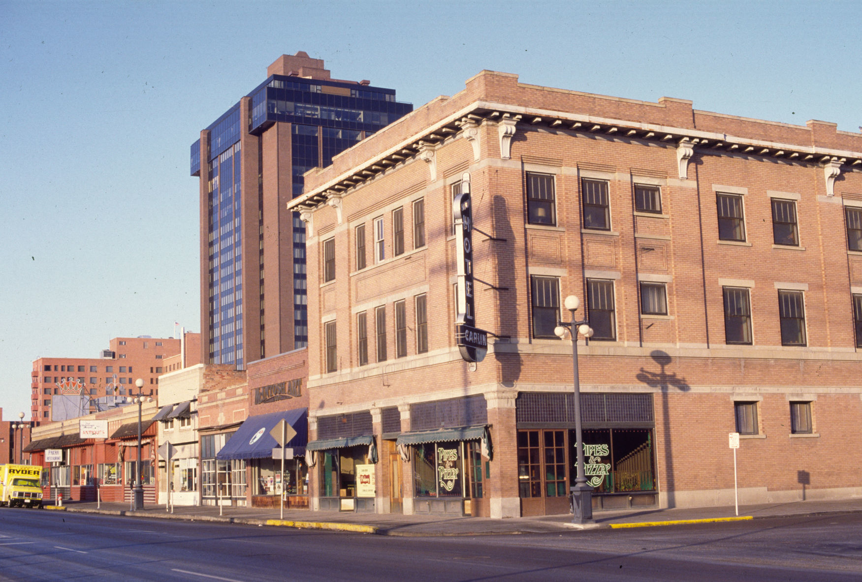 Montana Avenue Looking west, 1985